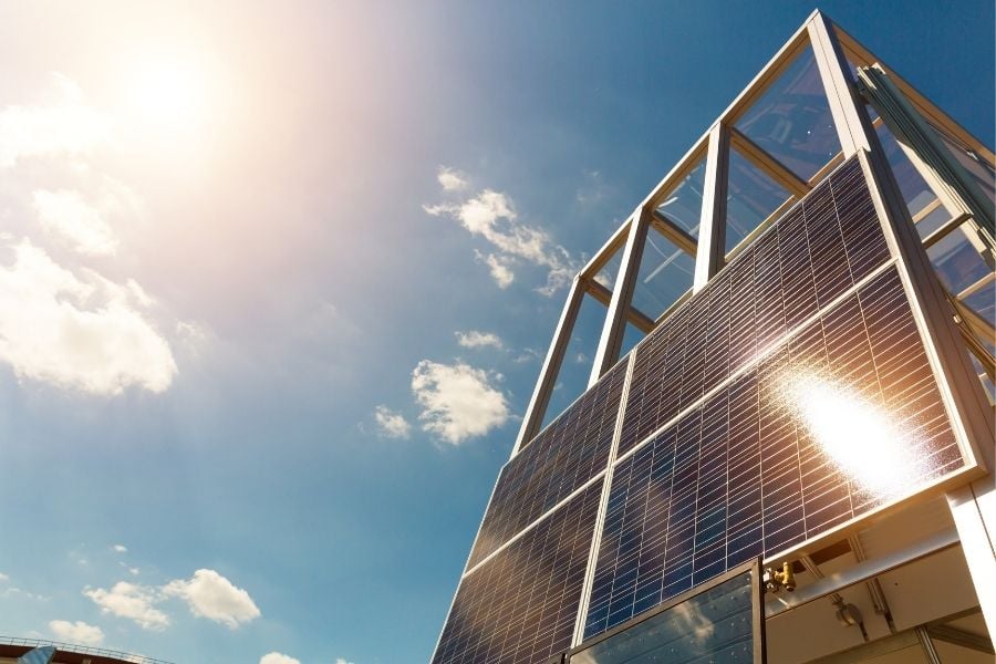 Solar Trust Centre Waiting on Breakthroughs in Solar Battery Tech Image