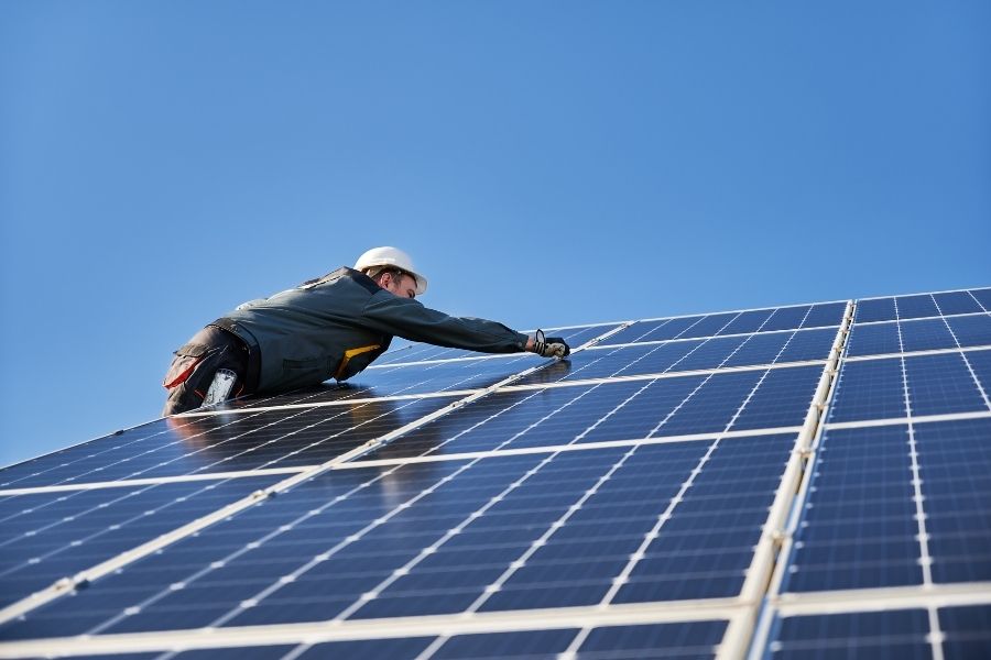 Signs to Watch Out for With Solar Sellers