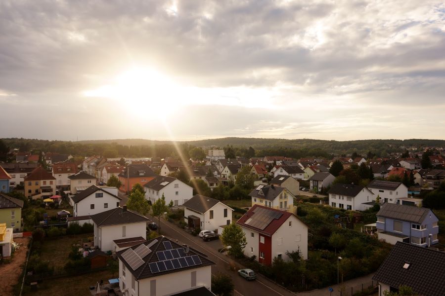 The Story Behind the Solar Neighbours Program